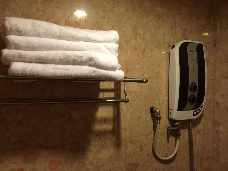 Kampong Gurun Hotel Zamburger Sg Bakap מראה חיצוני תמונה