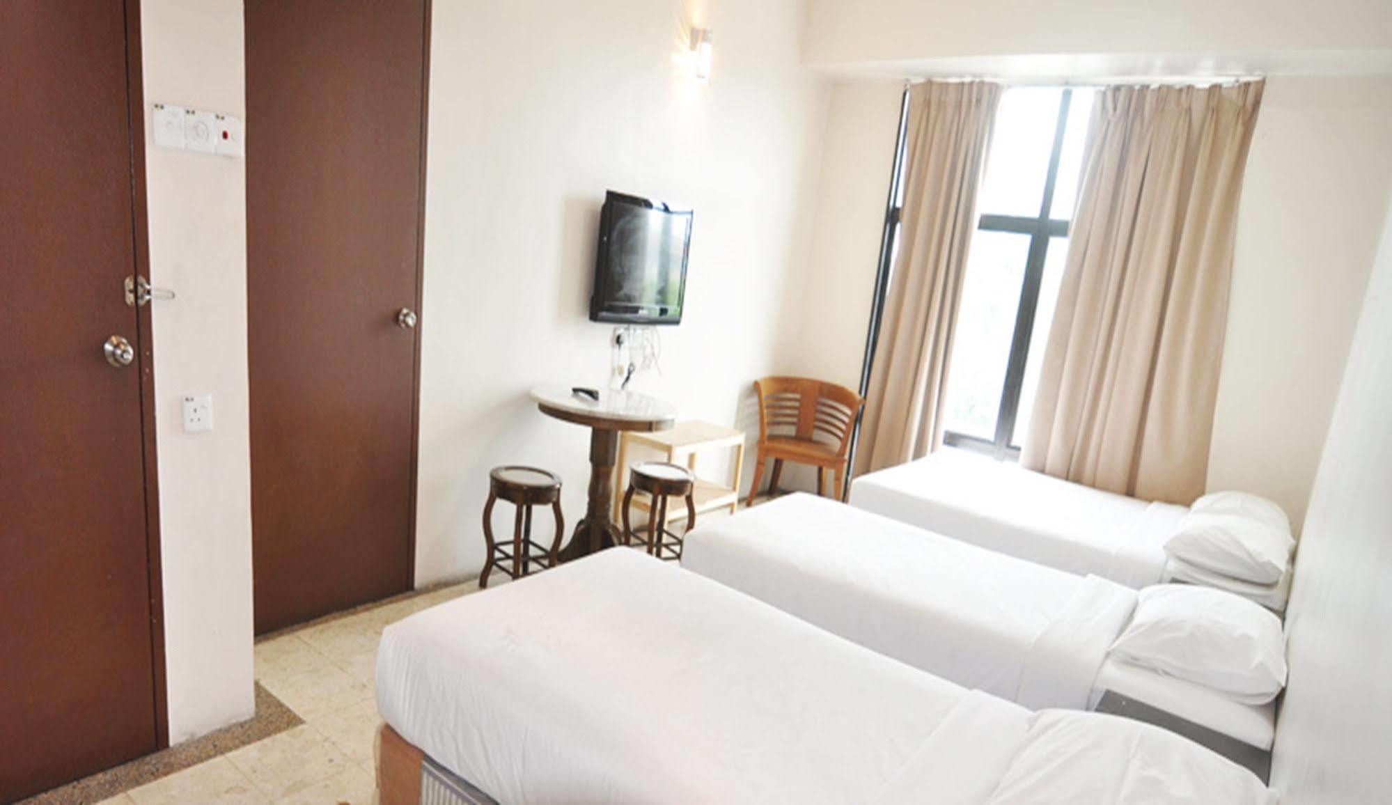 Kampong Gurun Hotel Zamburger Sg Bakap מראה חיצוני תמונה